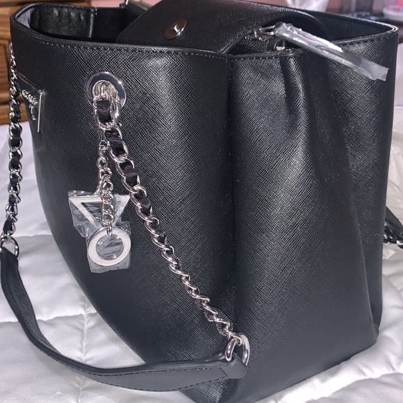 GUESS PURSE - Picture 10 of 10